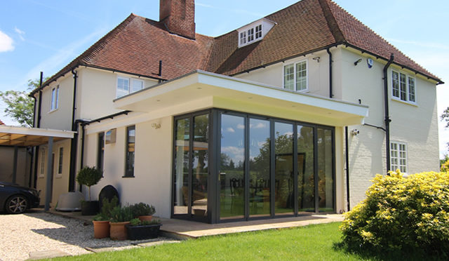 Solarlux Fully Moveable Corner Berkshire